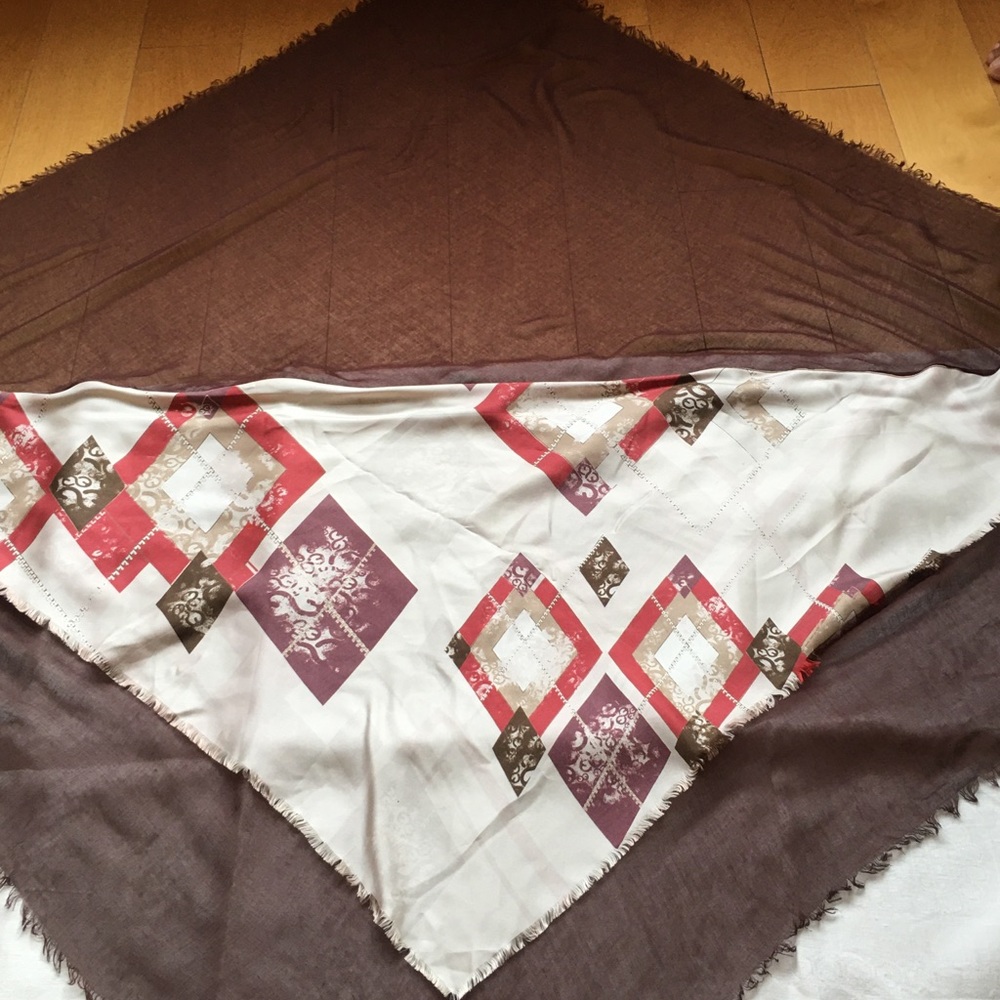 Scarf - Picture 2 of 5